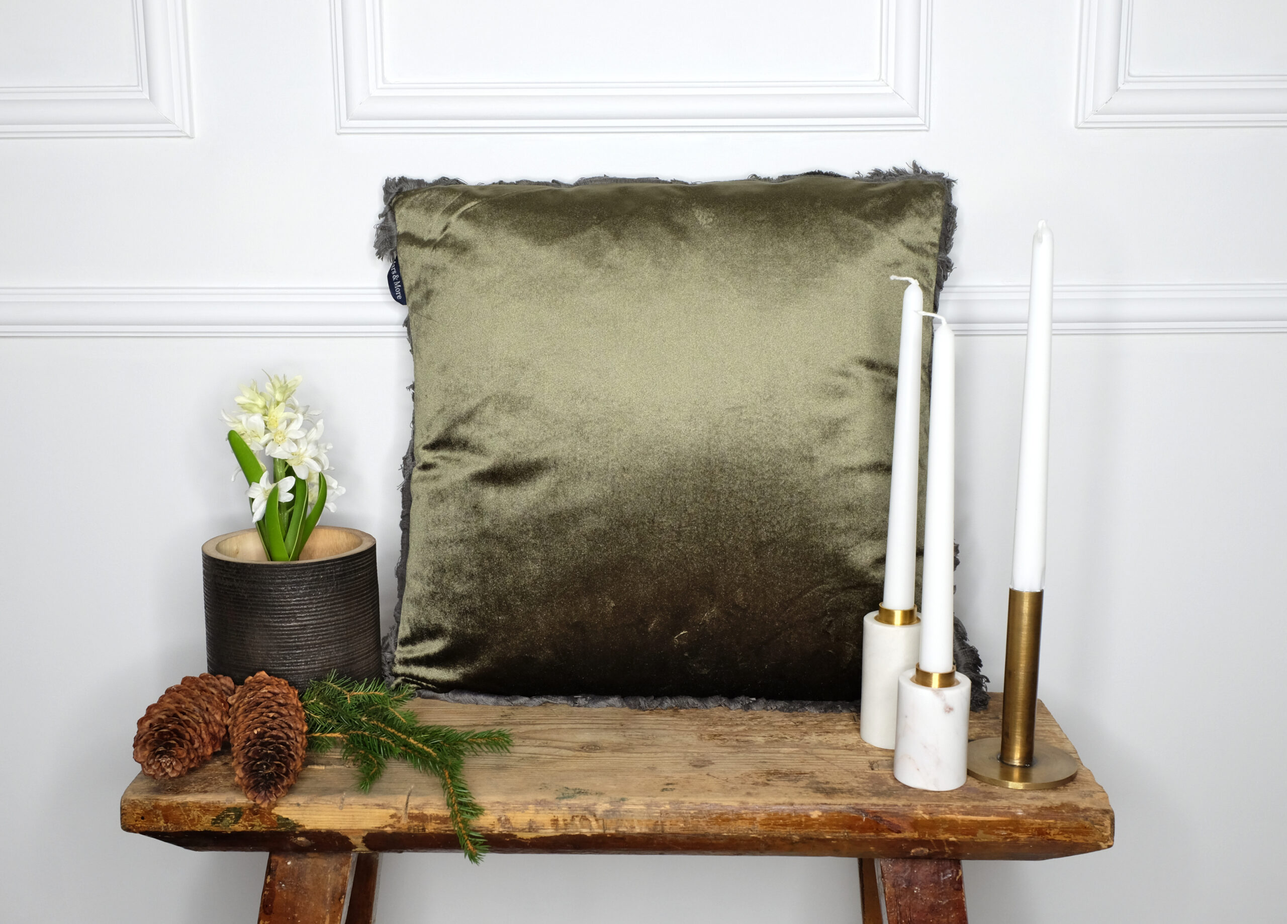 Sisustustyyny sammaleenvihreä samettia 45x45 cm