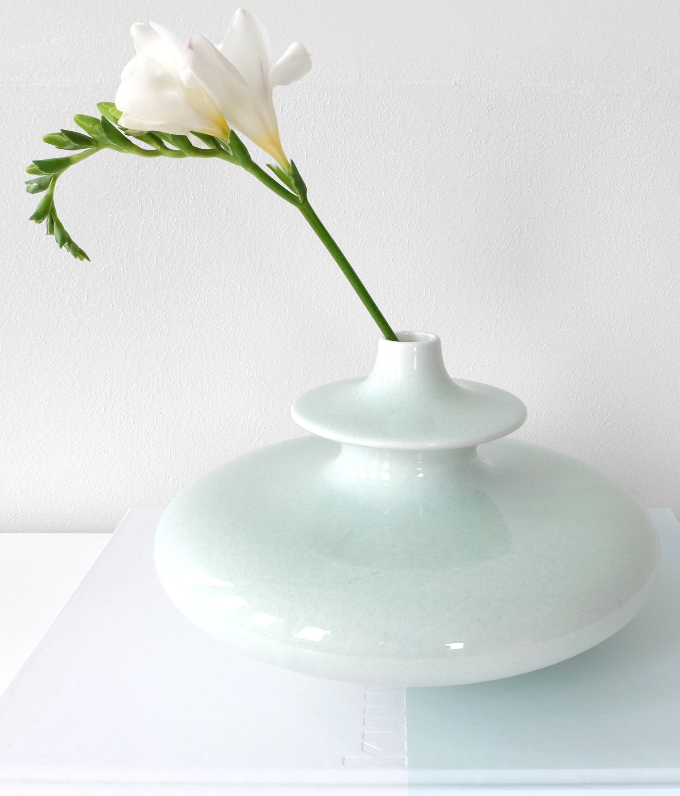 Maljakko matala vaaleanvihreä