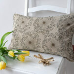 Sisustustyyny kukkakuvioitu 30x50 cm Cozy Living