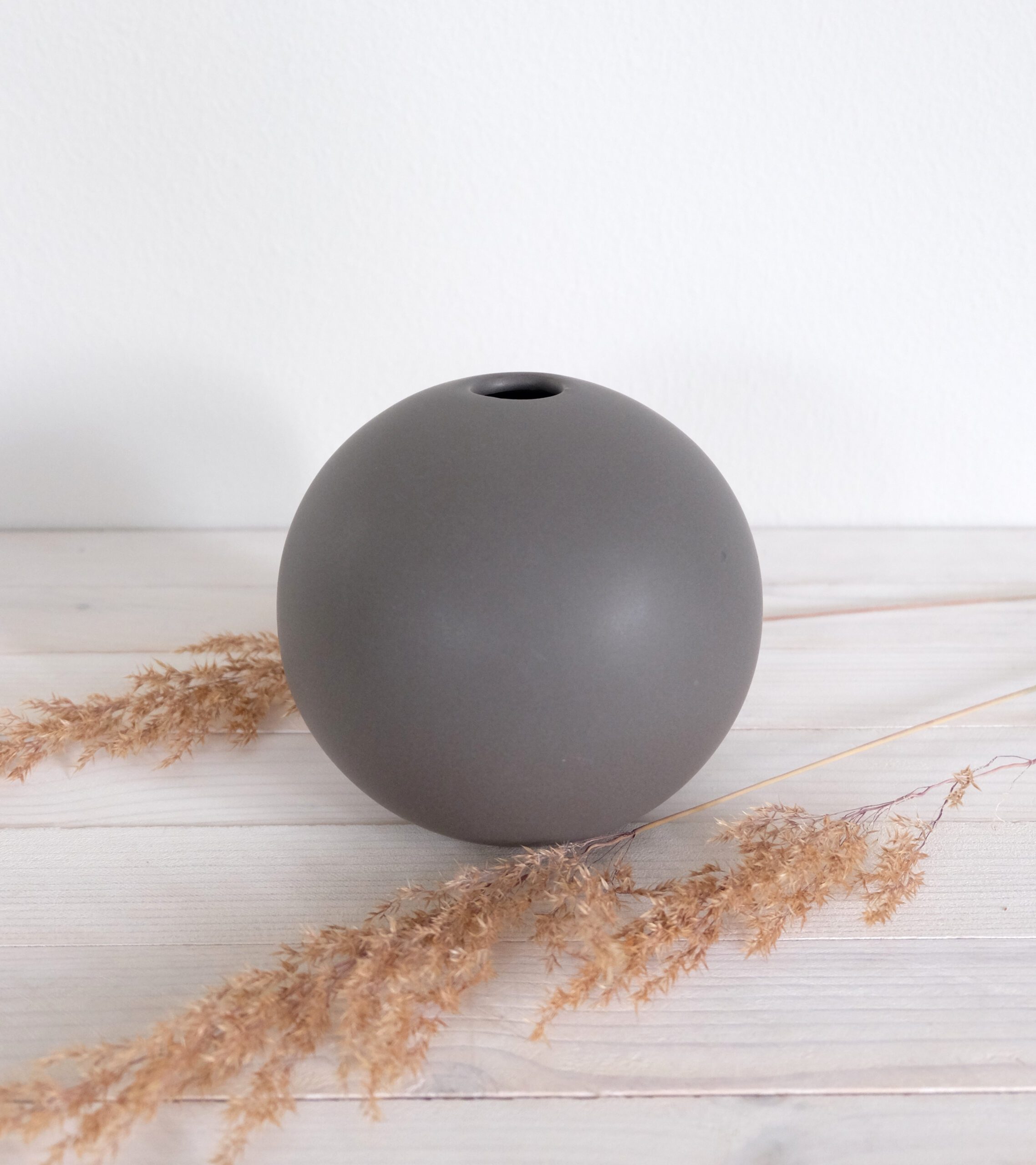 Pallomaljakko keraaminen harmaa