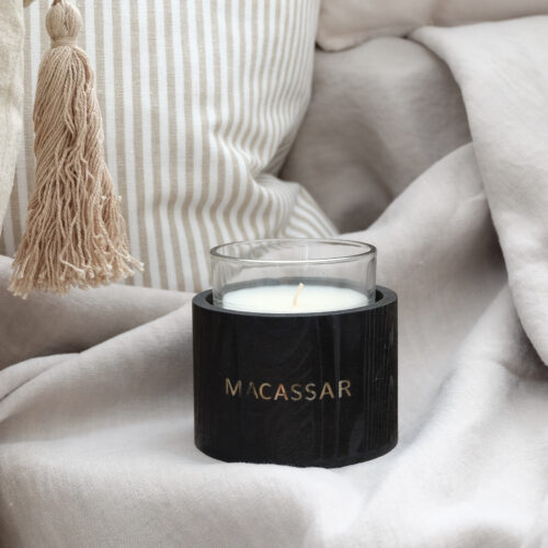 Tuoksukynttilä lasia ja puuta