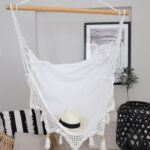 Riipputuoli valkoinen