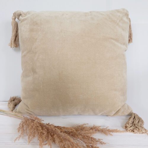 Sisustustyyny tupsuilla khaki vaaleanruskea