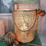 Kynttilälyhty metallia kulta