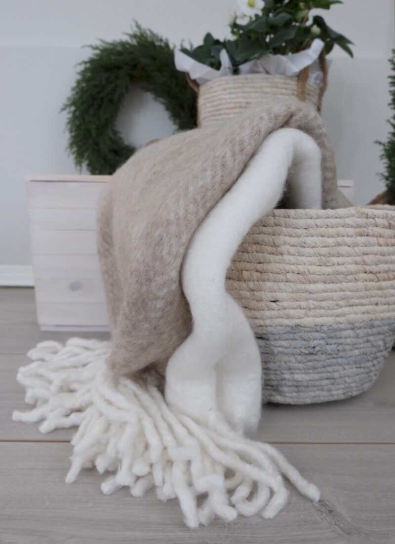 Torkkupeitto kalanruotokuvio ruskea valkoinen