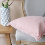 Sisustustyyny pinkki pellava