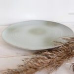 Vaaleanvihreä lautanen