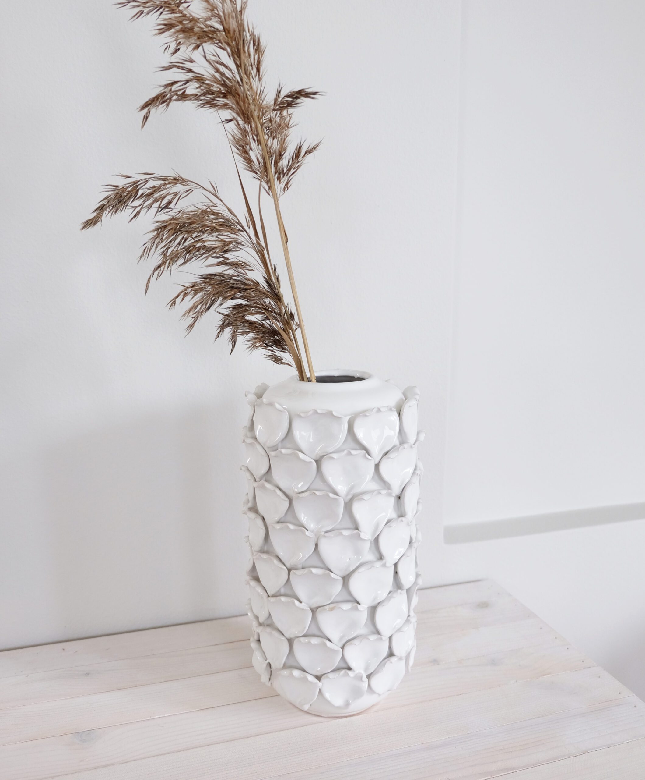 Maljakko valkoinen koristepinta