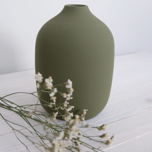 Oliivinvihreä keraaminen maljakko