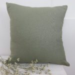 Oliivinvihrea pellavainen sisustustyynynpaallinen