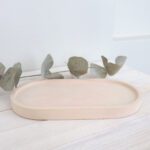 Beige pieni alusta tarjotin