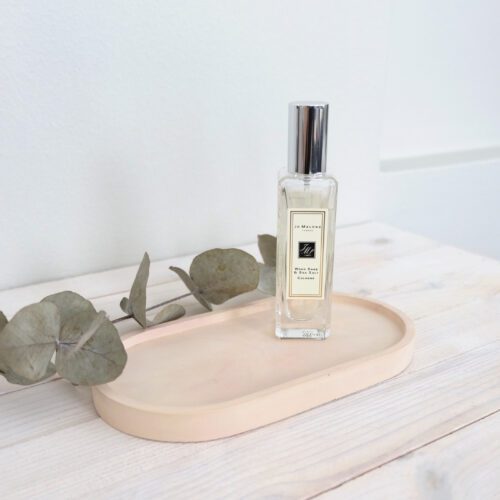 Beige pieni alusta tarjotin