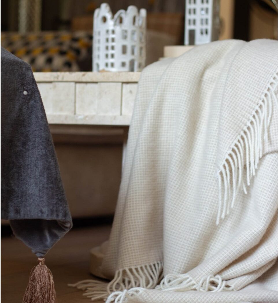 Torkkupeitto viltti luonnonvalkoinen 100% merinovillaa