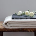 Torkkupeitto luonnonvalkoinen 100% villaa