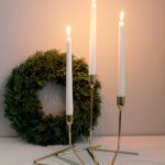 Kultainen kynttilänjalka metallia 3-osaa