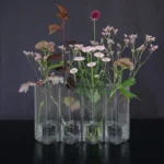 Lasinen 4-osioinen kapea maljakko